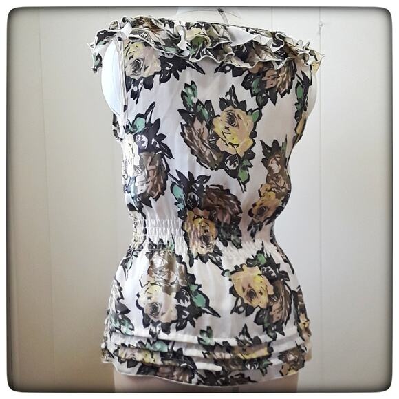 CANDIE'S Floral Cream Blouse Juniors Size M Ruffles Flowers Sleeveless Top - Picture 3 of 5